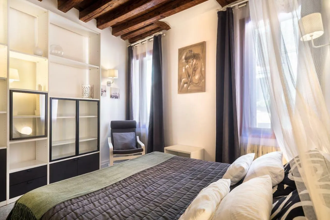 Terrazzina - Romantic Pied A Terre At The Heart Of Cannaregio District Venezia